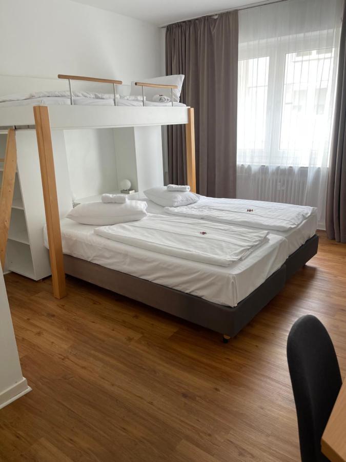 Max Hotel Duesseldorf Self-Check-In ภายนอก รูปภาพ