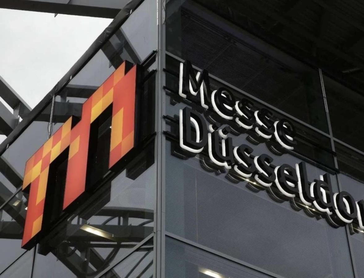 Max Hotel Duesseldorf Self-Check-In ภายนอก รูปภาพ