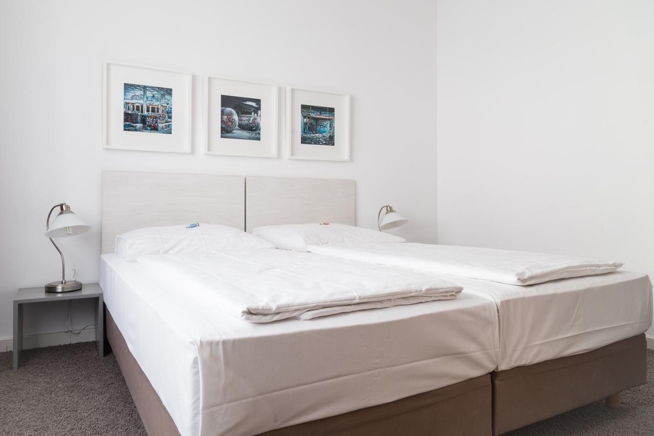 Max Hotel Duesseldorf Self-Check-In ภายนอก รูปภาพ