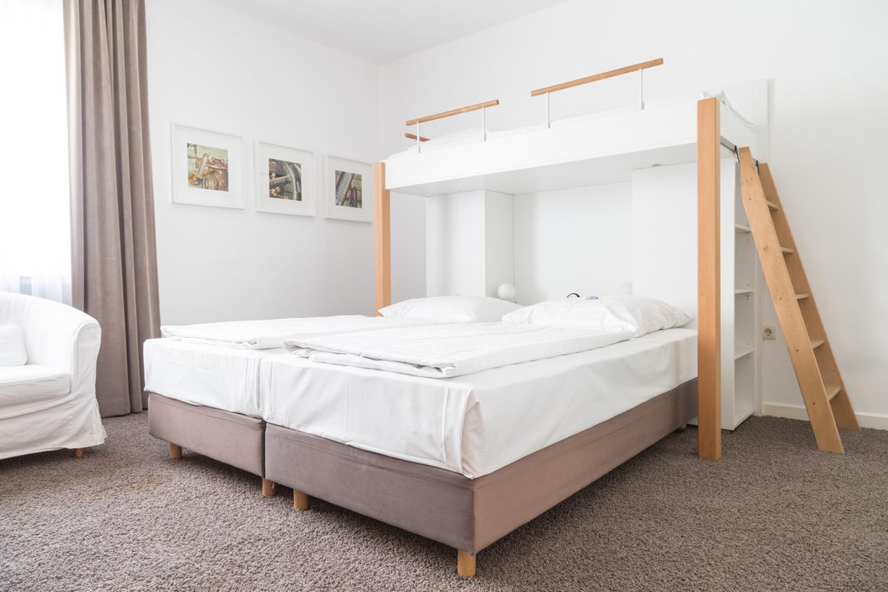 Max Hotel Duesseldorf Self-Check-In ภายนอก รูปภาพ